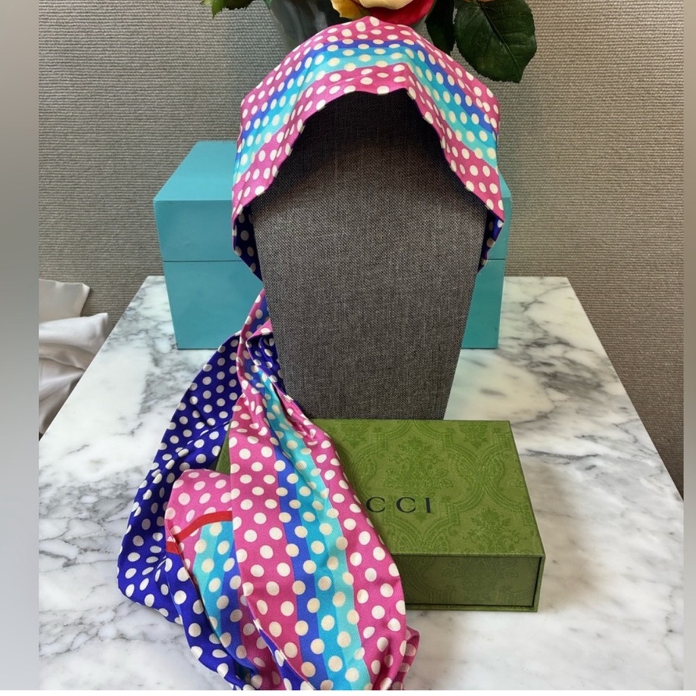 Gucci, silk, pink and purple polka Dot headband wrap NWT authentic - Picture 2 of 14